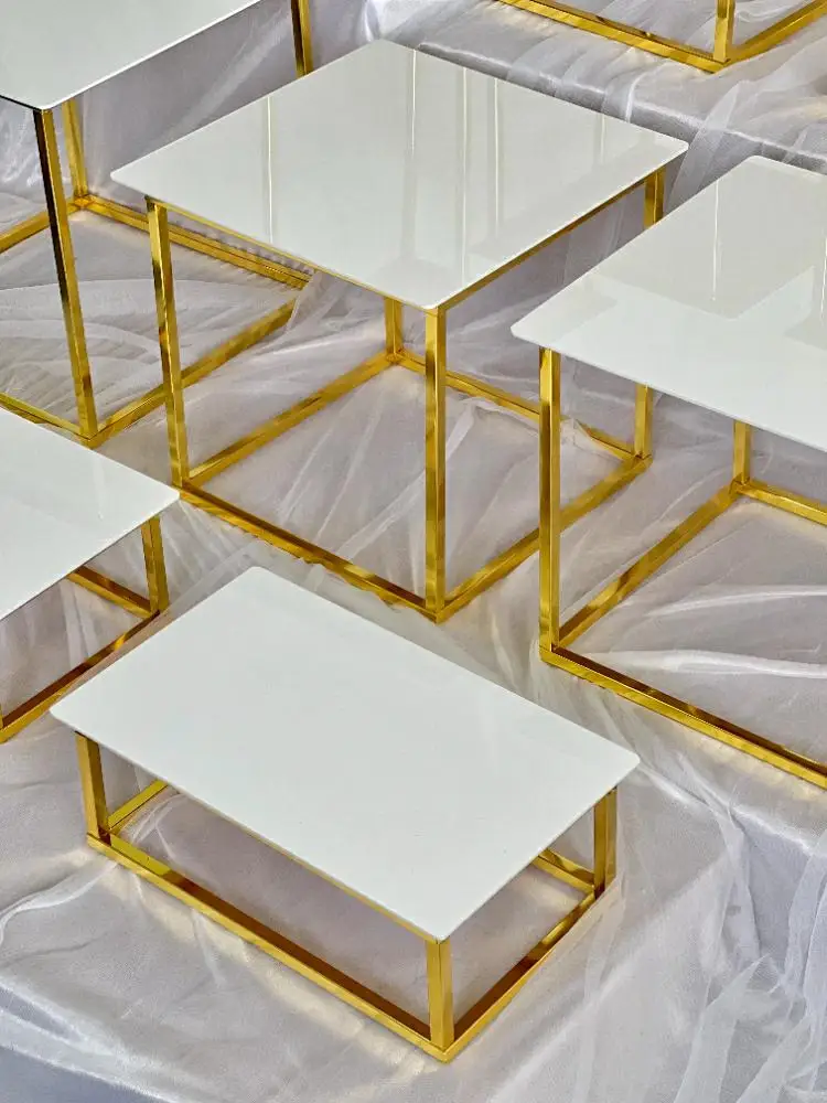 12-20 PCS Luxury Gold Frame Wh - Display Risers Set のレビューと価格