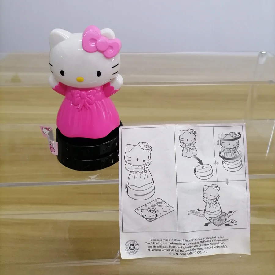 Hello Kitty Swipe Card Reader  - Graded Card Display のレビューと価格
