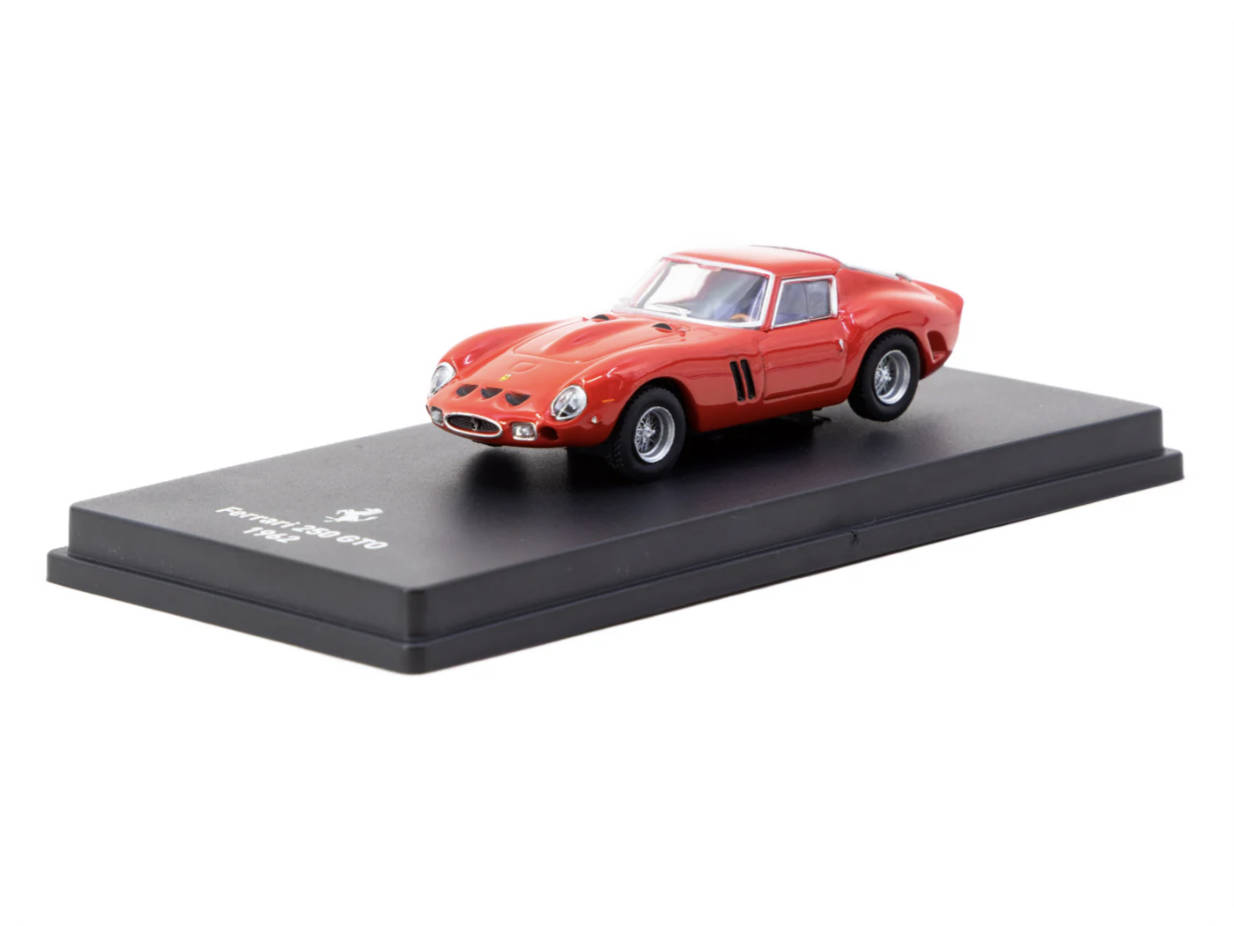 Car in Magazine CENTAURIA IXO  - Die Cast Car 1 64 のレビューと価格