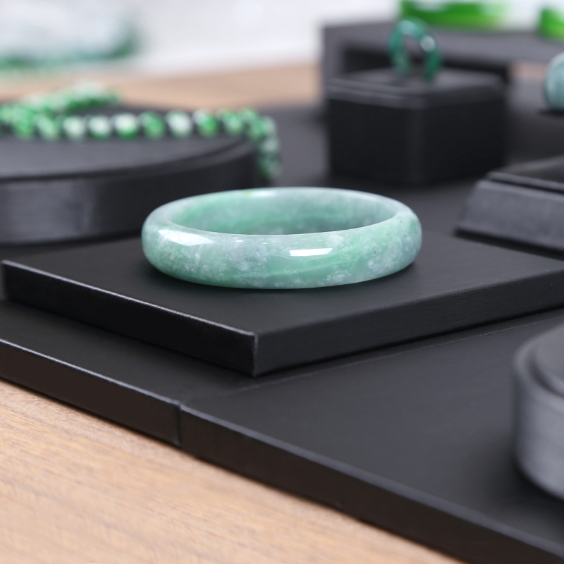 Black PU Leather Jewelry Displ - Display Risers Set のレビューと価格