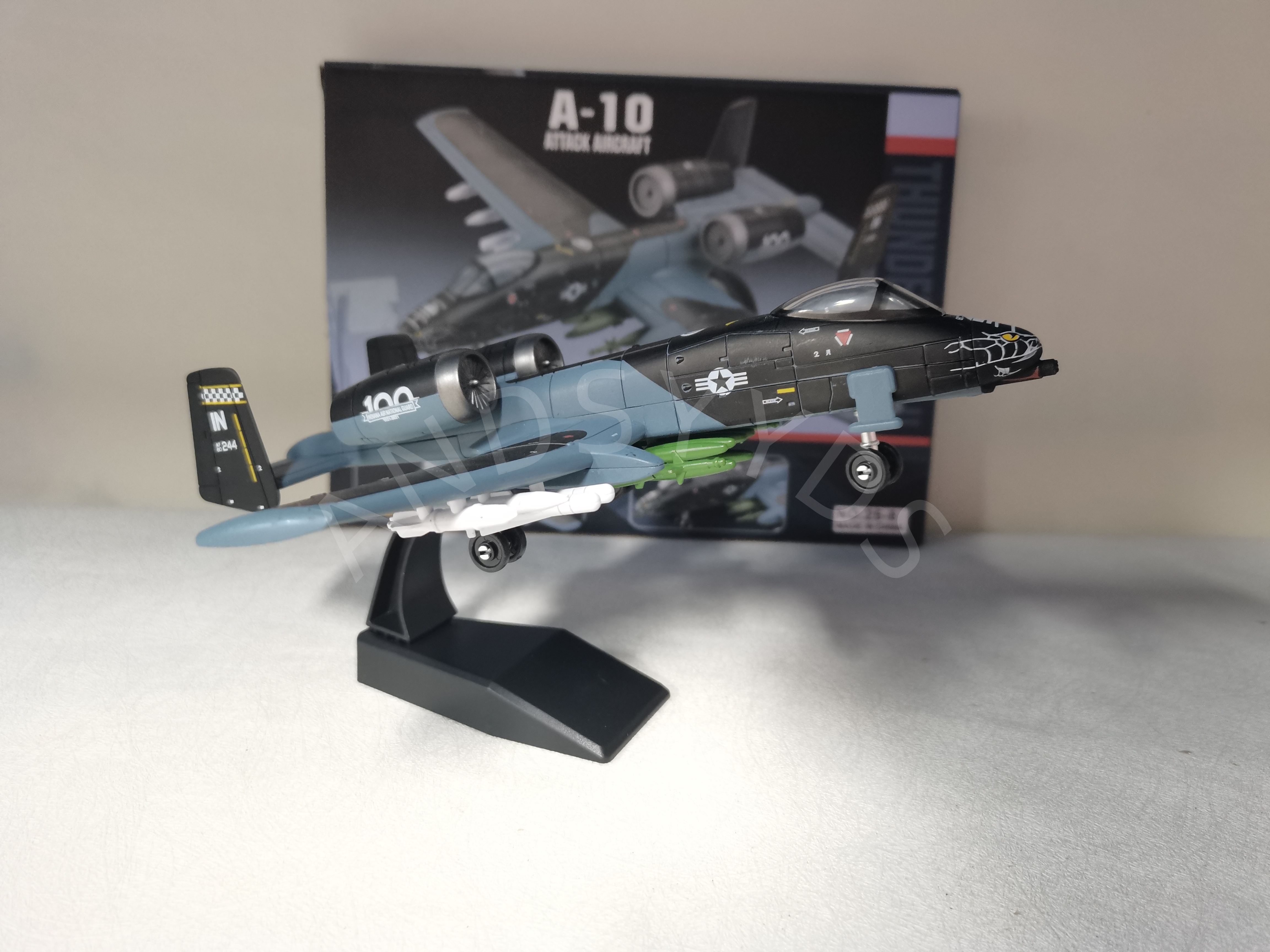 A-10 Warthog 1/72 Scale Micro  - Model Airplane Plastic のレビューと価格