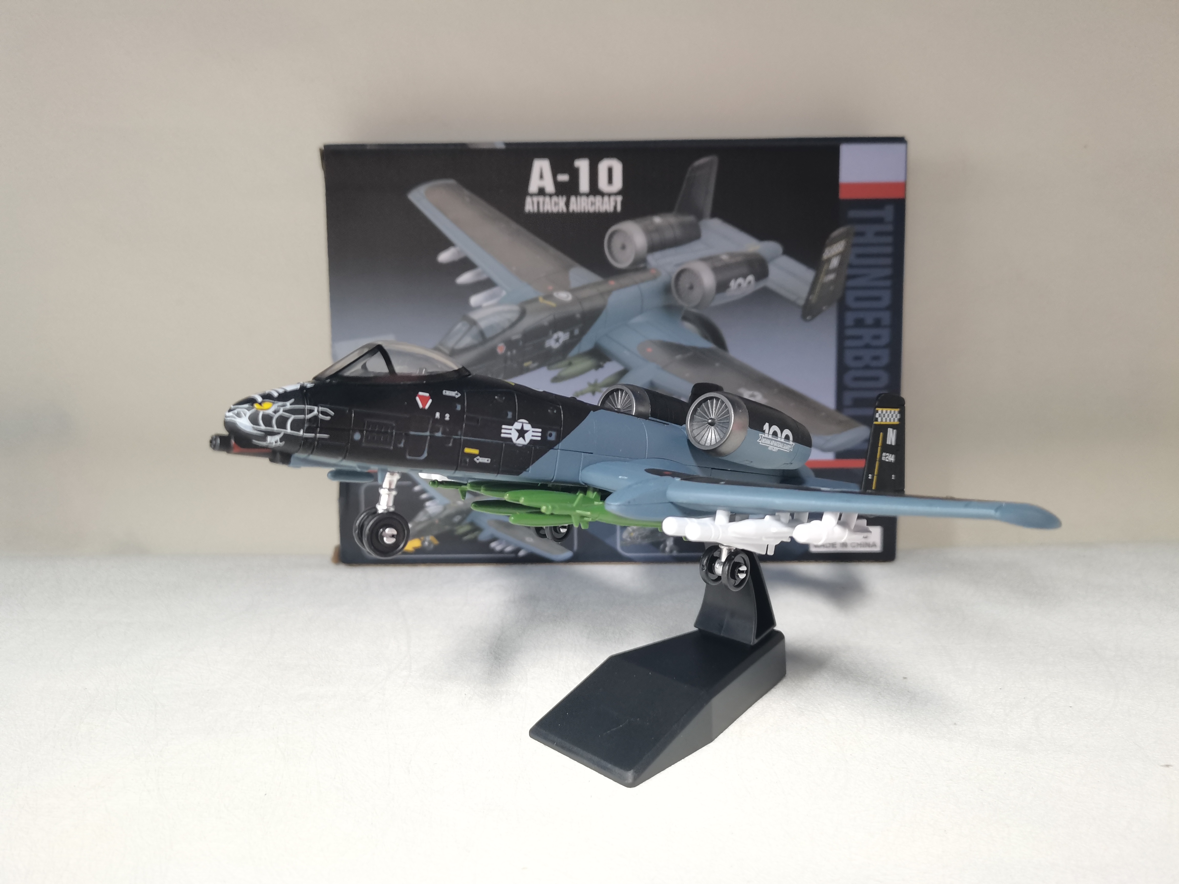 A-10 Warthog 1/72 Scale Micro  - Model Airplane Plastic のレビューと価格