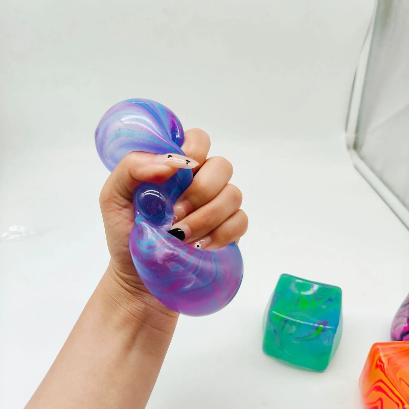 High resilience Needoh Soft an - Fidget Cube Original のレビューと価格