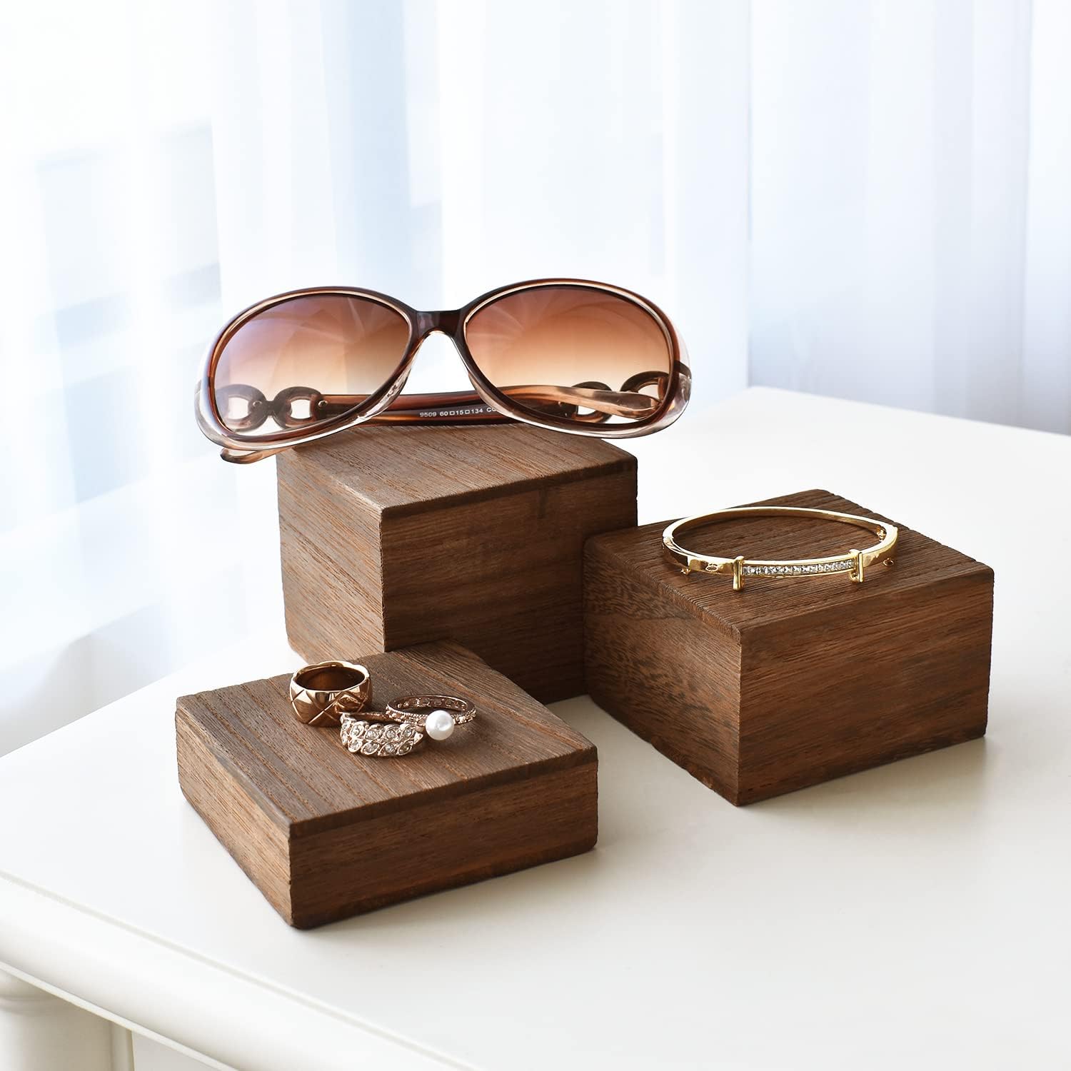 Wooden Display Risers Set - 3  - Display Risers Set のレビューと価格